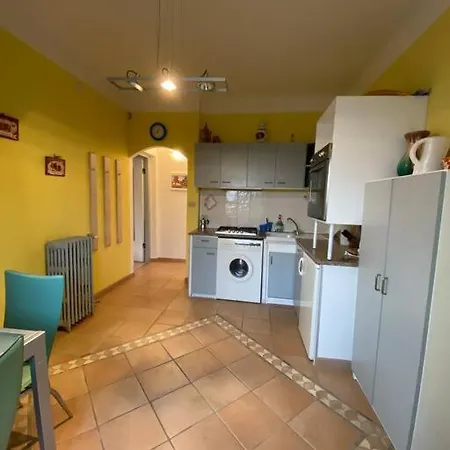 Casa Mimosa: Relax, Vista Mare, Parcheggio Gratis アパート サンレモ
